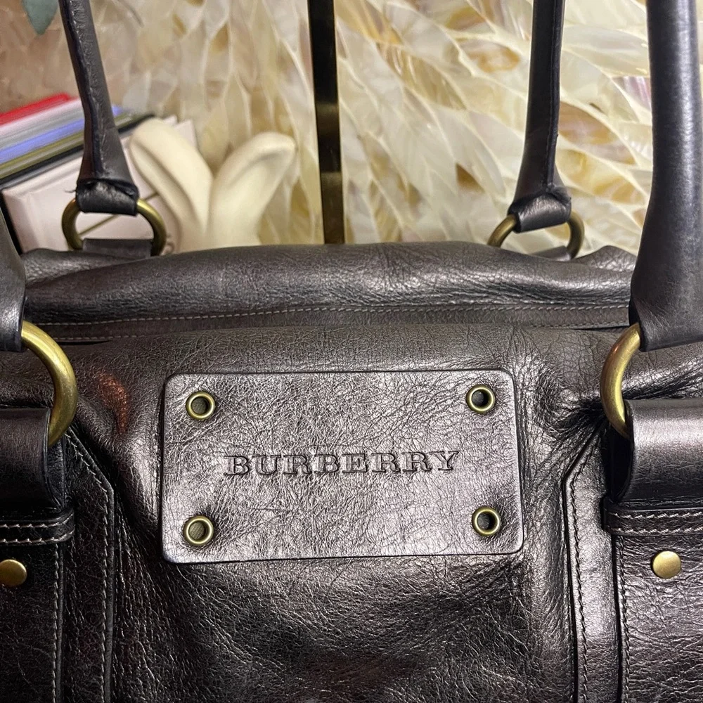 BURBERRY Metallic Leather Barrel Bag Satchel - Picture 3 of 14